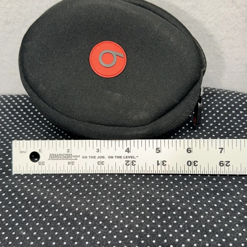 Beats by Dre Black Hard Shell Travel‎ Carrying Case Zip Organizer Pouch